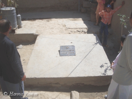 Das Grab des Wachtmeisters Hans Jacob in Kabul in der Nähe von Bagh e-Babur. Freund von Oskar von Niedermayer.